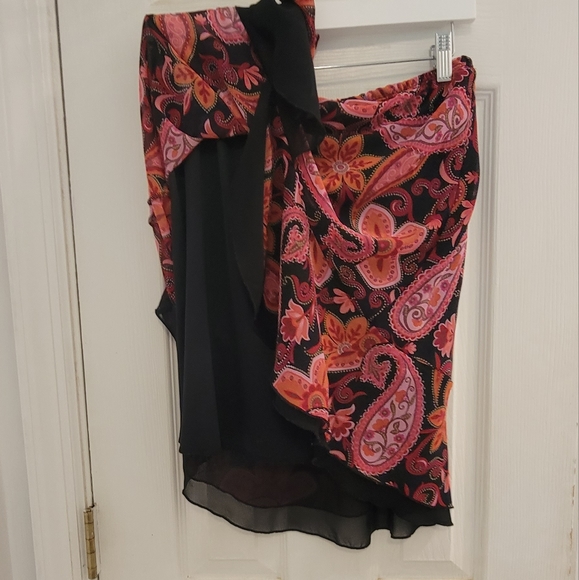 Fashion Bug Black Floral Skirt Large - Picture 3 of 7